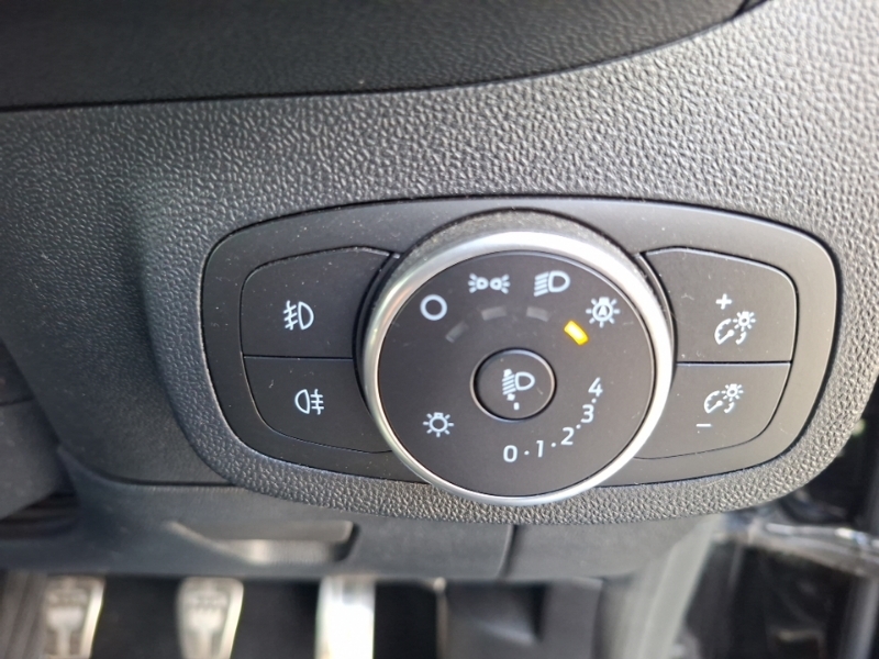 Ford Fiesta Fiesta Trend T Black #16