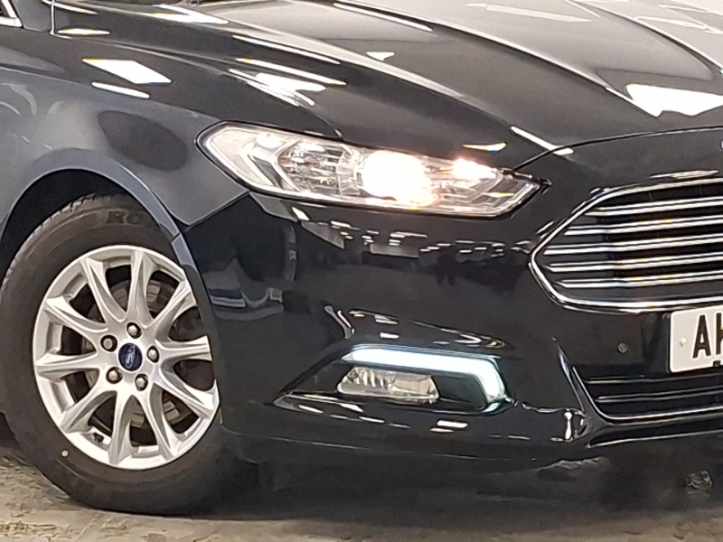 Ford Mondeo 2.0 Tdci Vignale Estate Euro 6 Grey #20