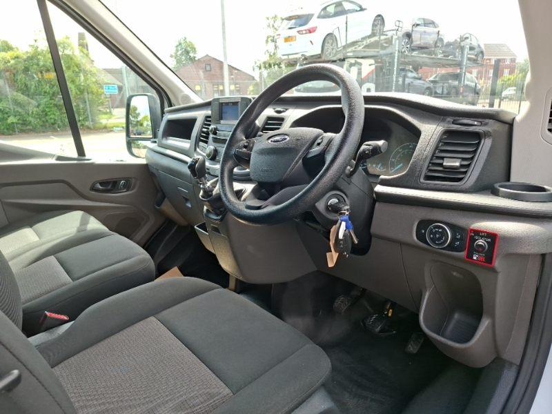 Ford Transit Custom 2.0 Ecoblue 130Ps Chassis Cab White #3