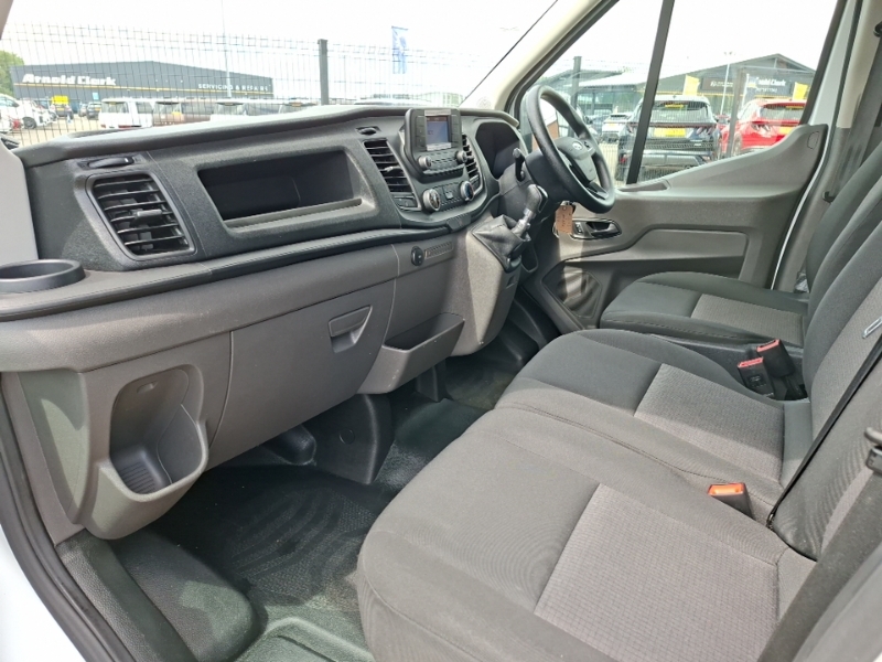 Ford Transit Custom 2.0 Ecoblue 130Ps Chassis Cab White #5