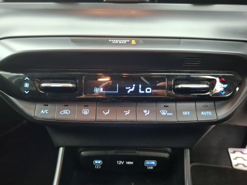 Hyundai Bayon 1.0 Tgdi Premium, 2025 With Only 147 Miles Blue #17