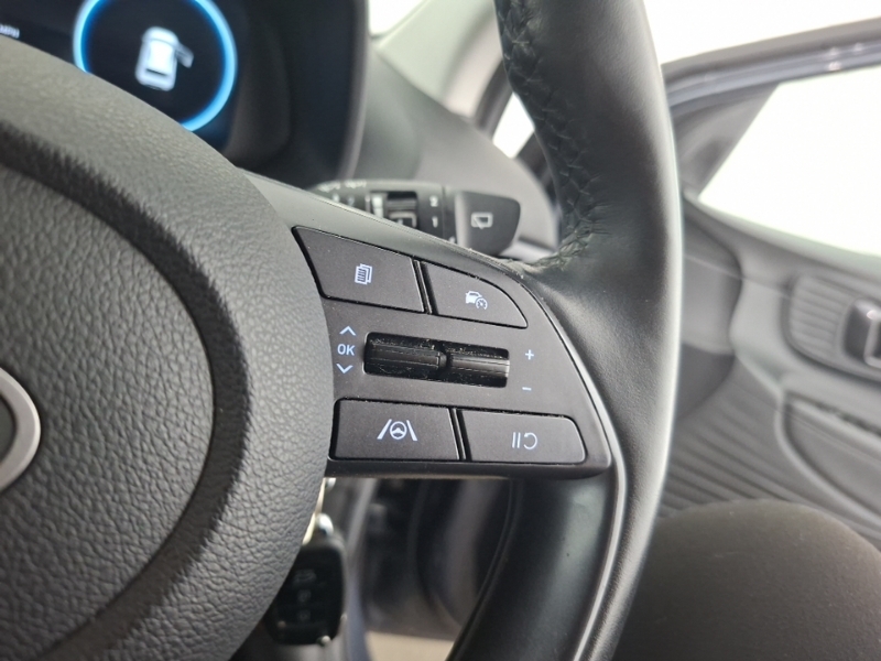 Hyundai Bayon 1.0 Tgdi Premium, 2025 With Only 147 Miles Blue #13