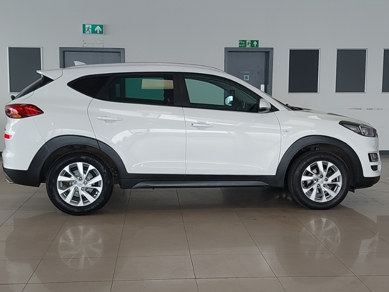 Hyundai Tucson 1.6 Crdi 48V Mhd Se Nav 2Wd White #3