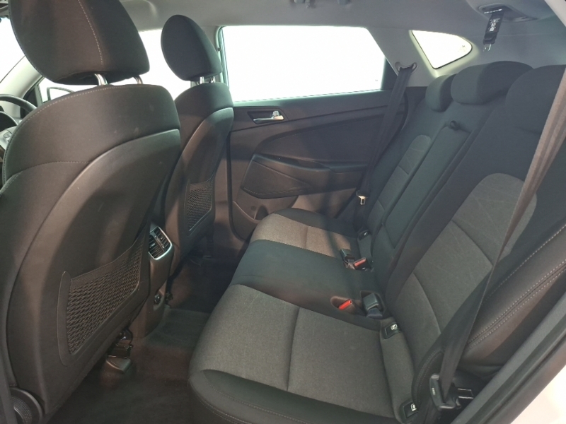 Hyundai Tucson Suv 1.6 Gdi Se Nav Euro 6 Ss 202069 Grey #6