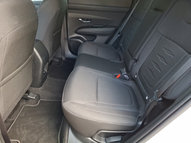 Hyundai Tucson 1.6T Advance White #6