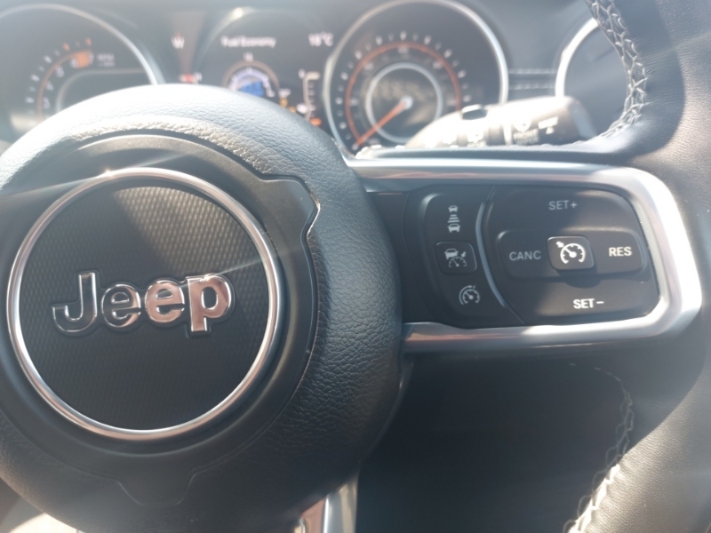 Jeep Wrangler Overland Red #13