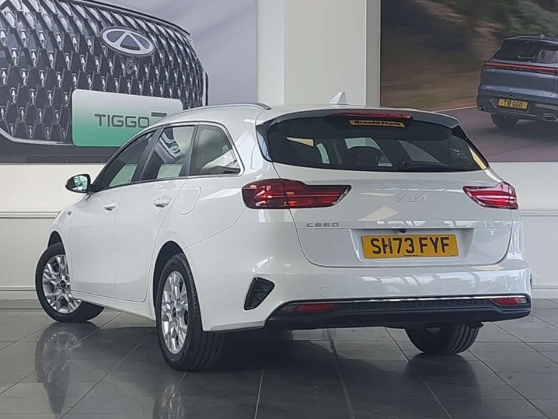 Kia Ceed 1.5T Gdi Isg 2 SH73FYF White #2