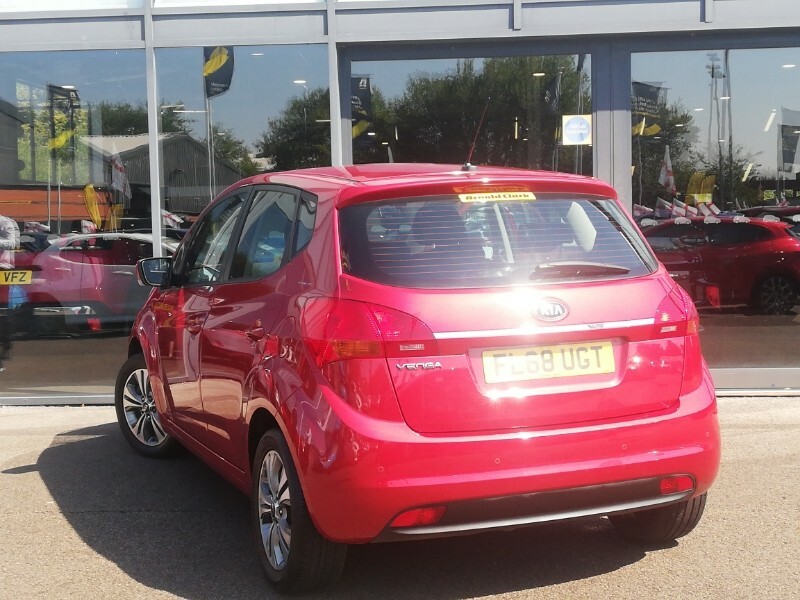 Kia Venga 1.6 2 6 Red #2