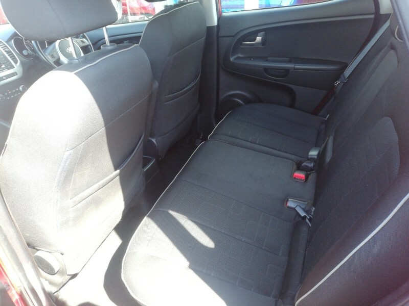 Kia Venga 1.6 2 6 Red #6