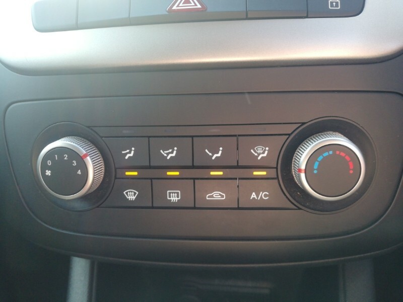 Kia Venga Kia Venga 1.6 3 Mpv Euro 6 123 Bh Black #12