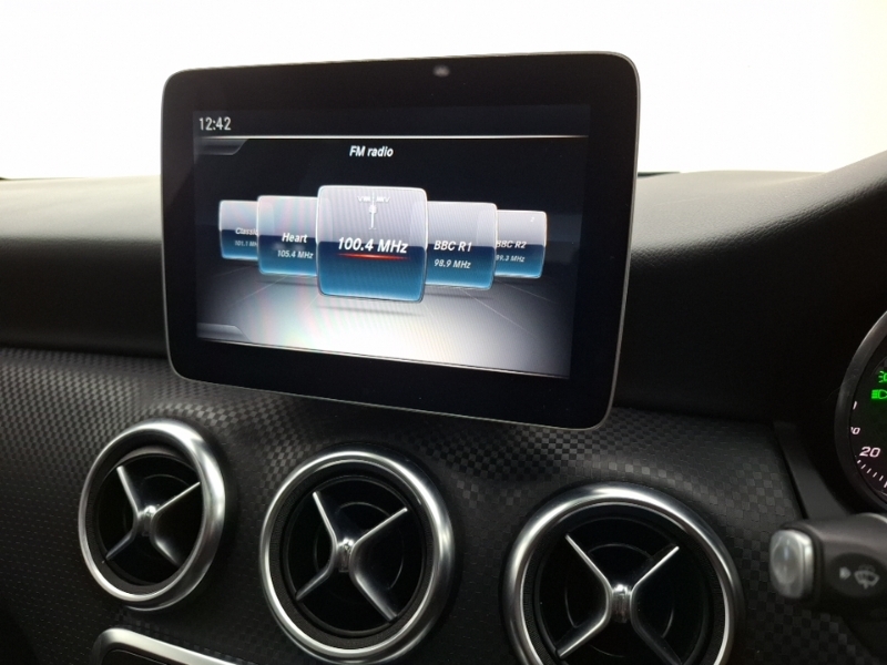 Mercedes-Benz A Class 1.6 A180 Sport Hatchback Euro 6 White #11