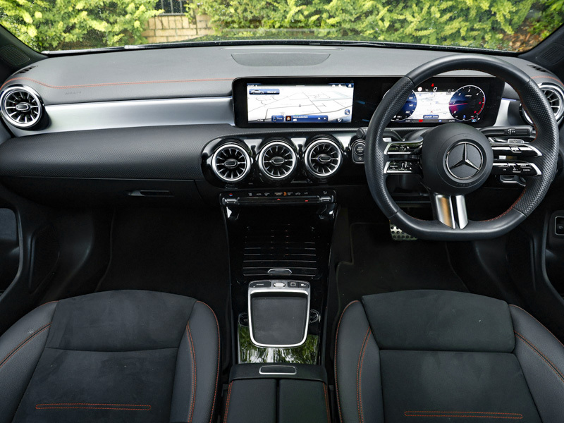 Mercedes-Benz CLA Class Cla 220D Amg Line Executive Tip Black #3