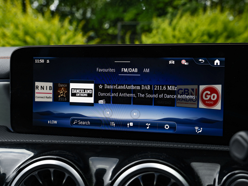 Mercedes-Benz CLA Class 1.3 Cla180h Mhev Sport Edition Coupe Hy White #17