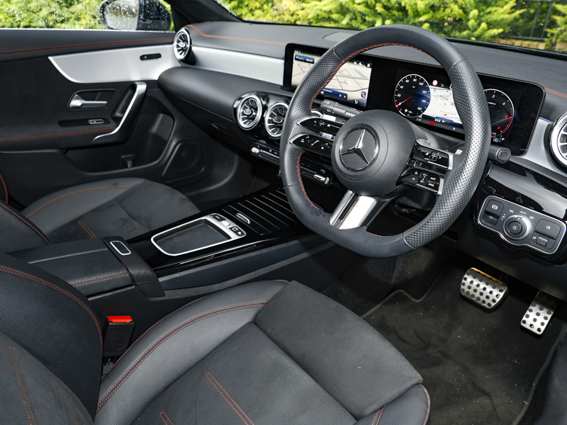 Mercedes-Benz CLA Class 1.3 Cla180h Mhev Sport Edition Coupe Hy White #9