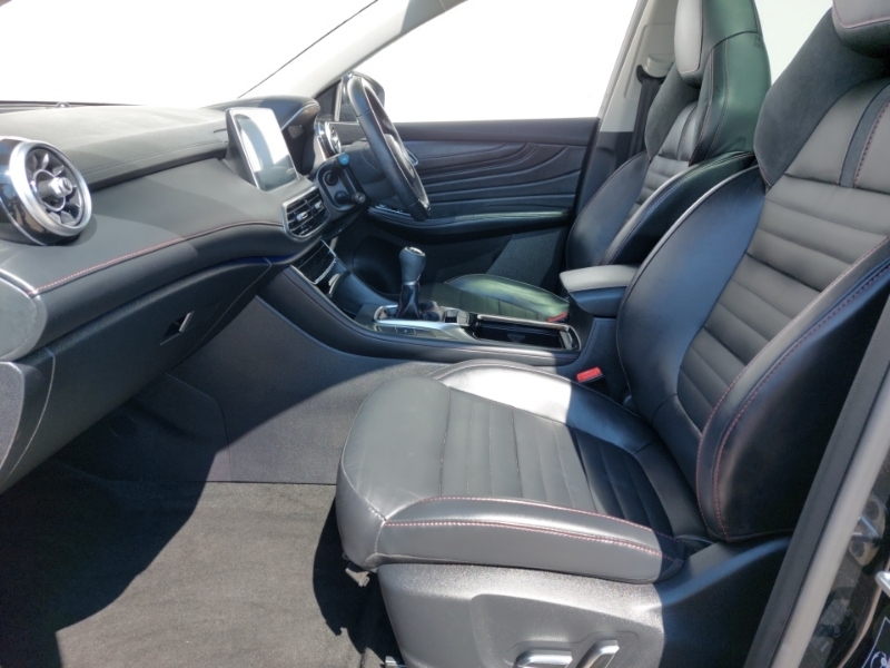 MG HS 1.5 T-gdi Exclusive Black #5