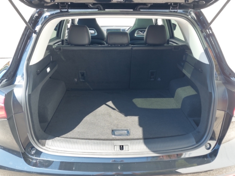 MG HS 1.5 T-gdi 16.6Kwh Se Suv Plug-in Hybrid White #18
