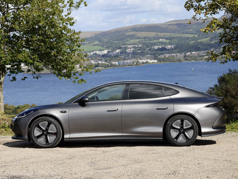 MG IM5 300Kw Long Range 100Kwh IM5LRG Grey #4
