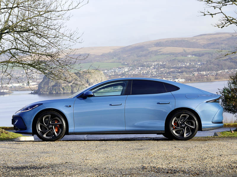 MG IM5 553Kw Performance 100Kwh IM5PEBL Blue #4