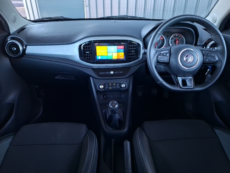 MG MG3 1.5 Vti-tech Exclusive Navigation Black #3