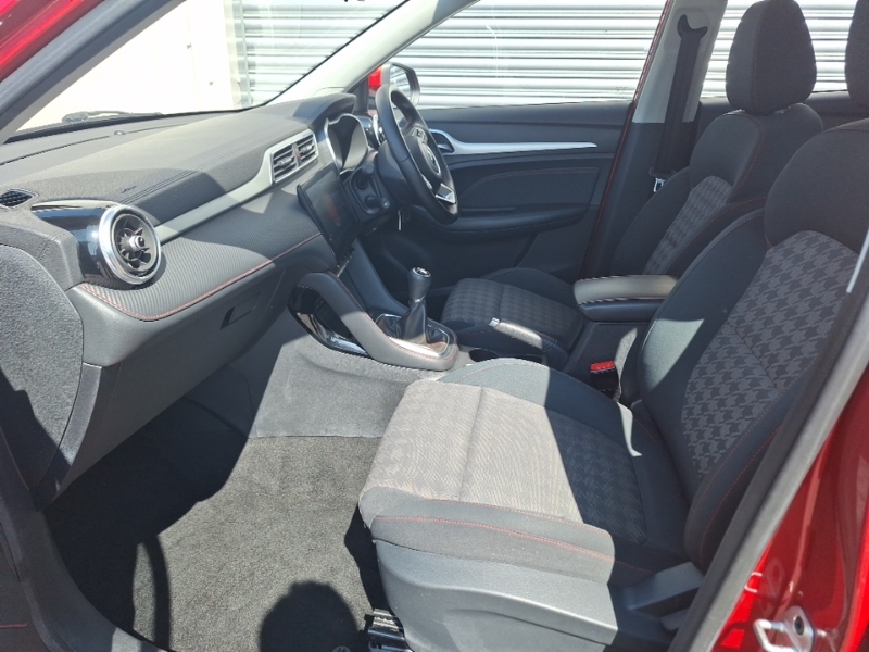 MG ZS 1.5 Vti-tech Excite LA21OPH Red #5