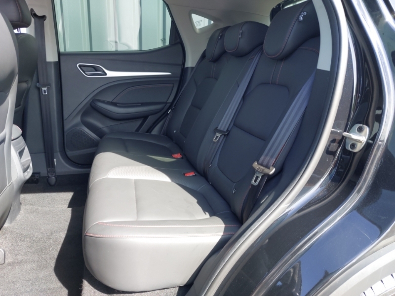 MG ZS 1.0T Gdi Exclusive Dct Black #6