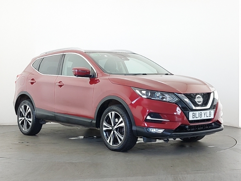 Nissan Qashqai 1.5 Dci N-connecta Glass Roof Pack Red