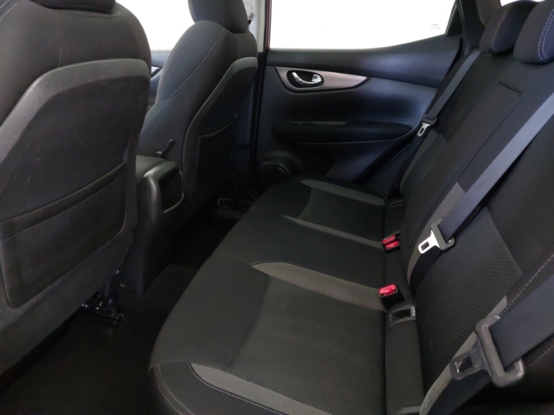 Nissan Qashqai 1.5 Dci N-connecta Glass Roof Pack Red #6