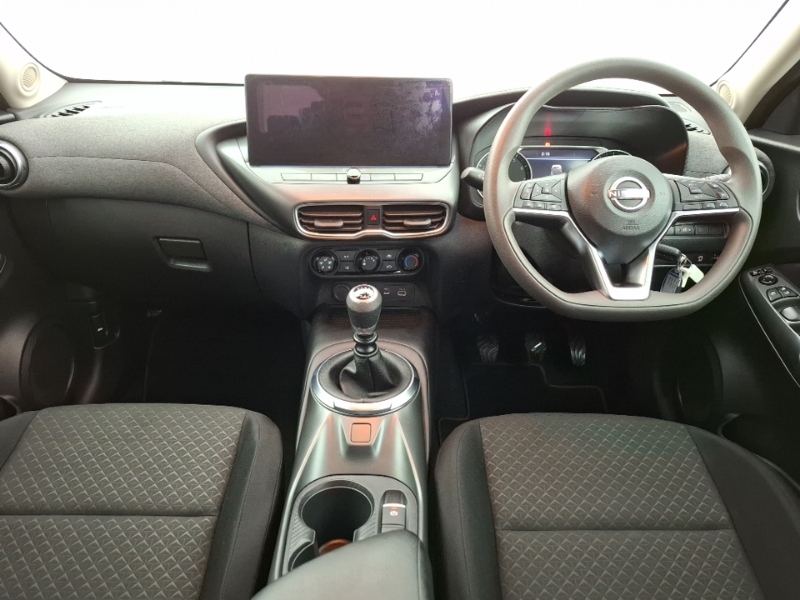 Nissan Juke 1.0 Dig-t Acenta Premium SK25GHF Red #3