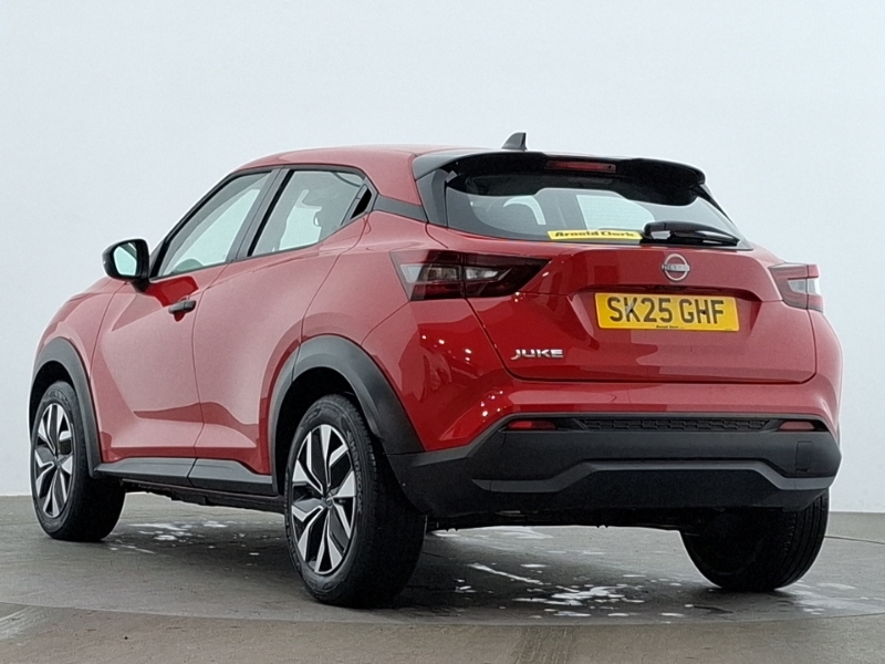Nissan Juke 1.0 Dig-t Acenta Premium SK25GHF Red #2