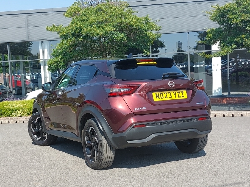 Nissan Juke 1.6 Hybrid N-connecta Red #2