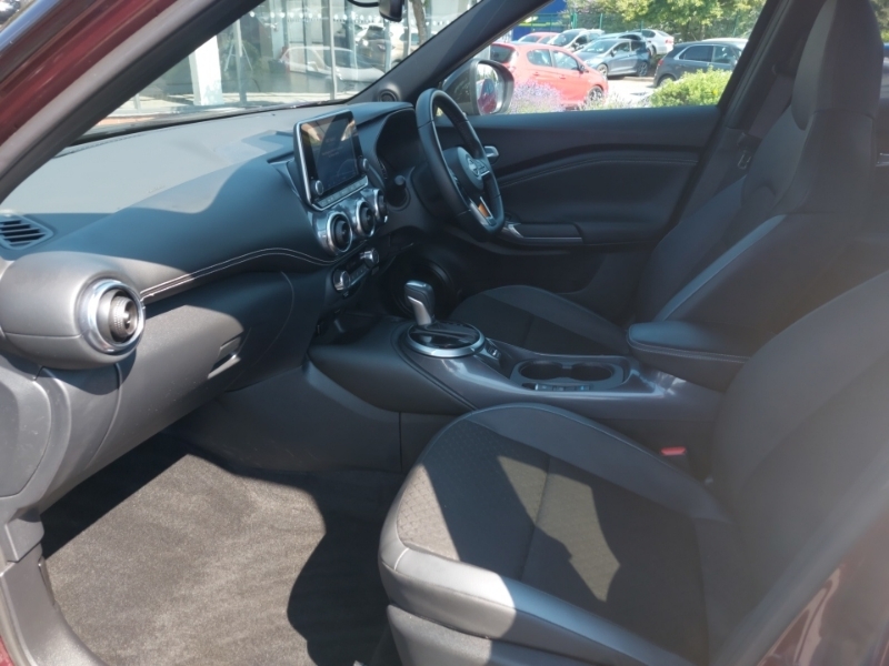 Nissan Juke 1.6 Hybrid N-connecta Red #5