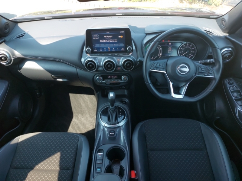 Nissan Juke 1.6 Hybrid N-connecta Red #3