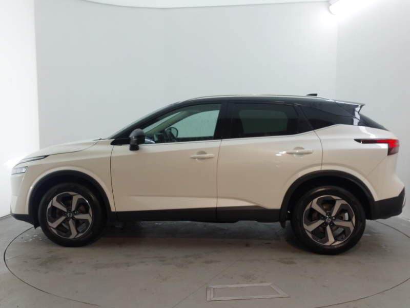 Nissan Qashqai 1.3 Dig-t Mh N-connecta White #4