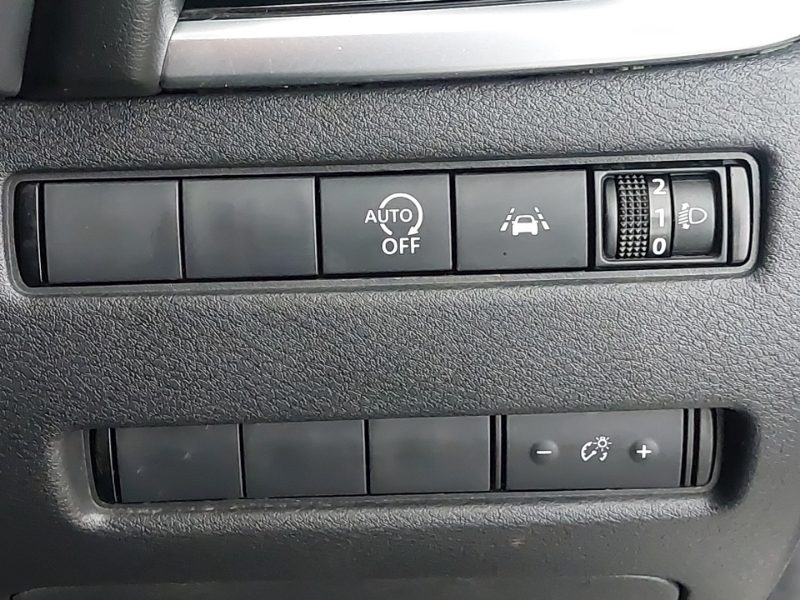 Nissan Qashqai 1.3 Dig-t Mh 158 N-connecta Xtronic Grey #17