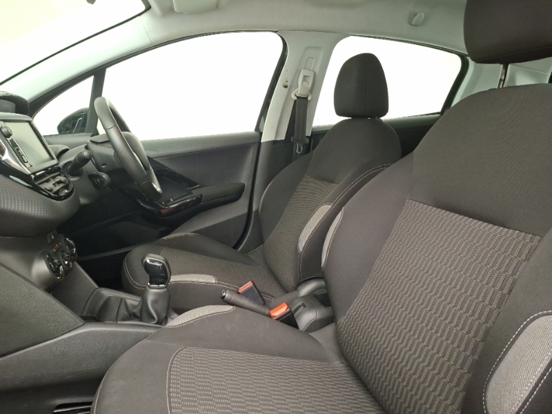 Peugeot 208 1.2 Puretech Xs-lime Black #5