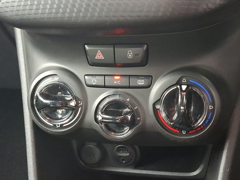 Peugeot 208 1.2 Puretech Allure Eat Euro 6 Ss Grey #15