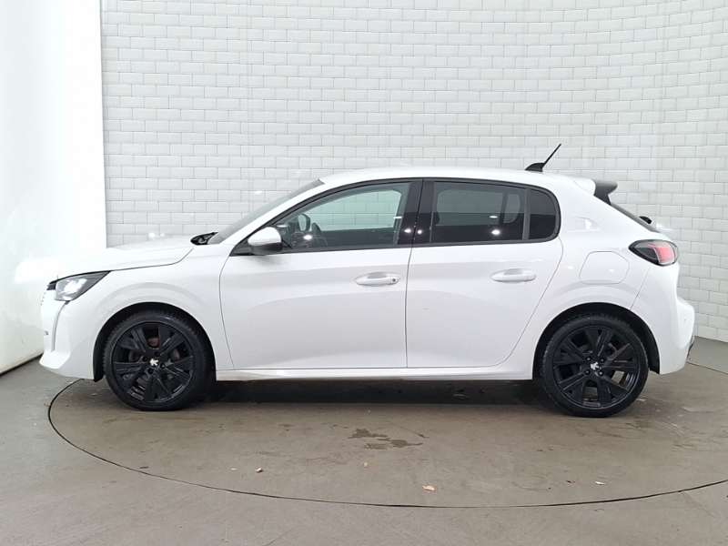 Peugeot 208 1.2 Puretech 100 Allure Premium White #4