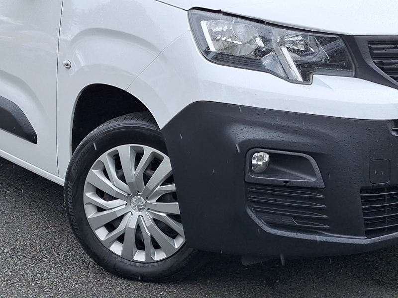 Peugeot Partner 950 1.5 Bluehdi 130 Asphalt Premium Van Eat8 White #20