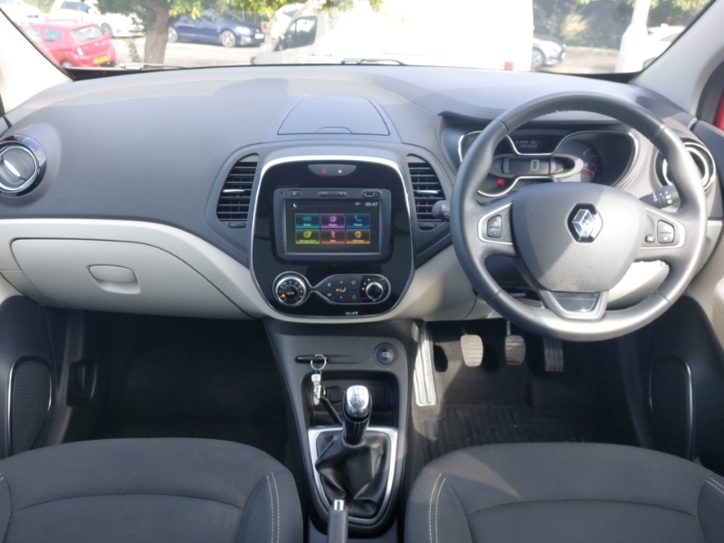 Renault Captur 1.5 Dci 90 Iconic HS19VZE Red #3