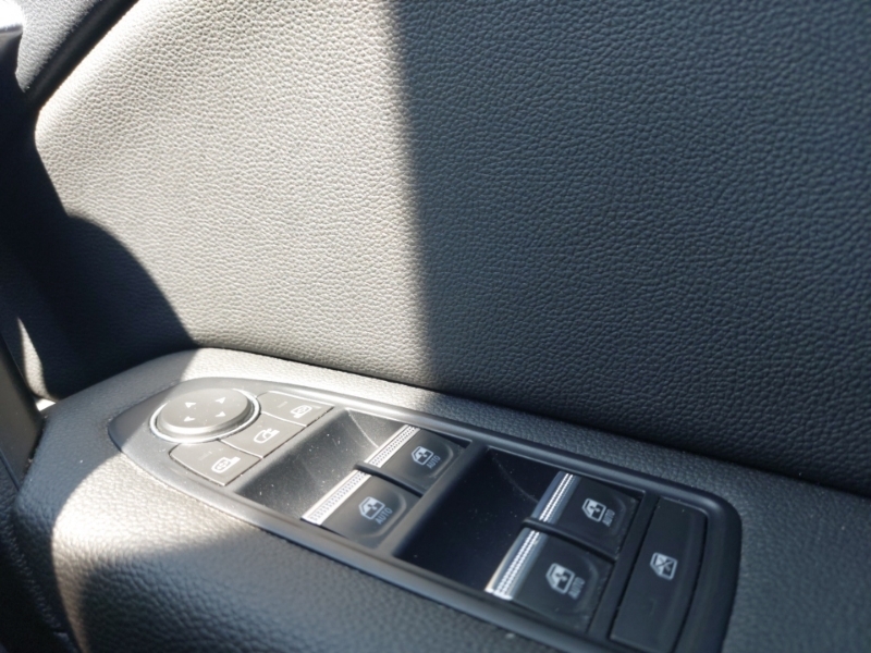 Renault Captur 1.3 Tce Iconic Euro 6 Ss 11,782 Car Detail #15