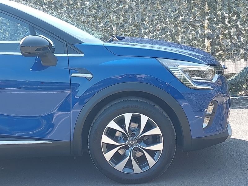 Renault Captur 1.3 Tce Iconic Euro 6 Ss 11,782 Car Detail #19