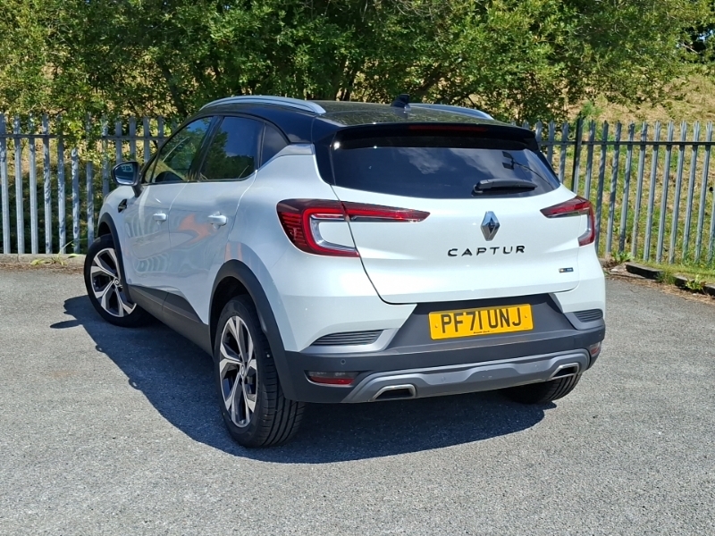 Renault Captur 1.3 Mild Hybrid 140 R.s. Line White #2