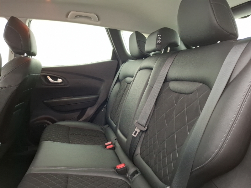 Renault Kadjar 1.5 Blue Dci Iconic Edc Grey #6