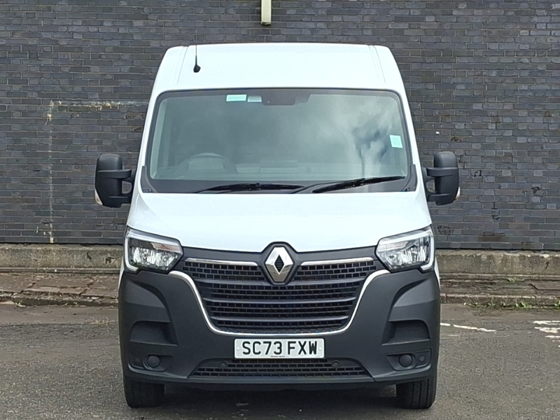 Renault Master Lm35 Blue Dci 135 Start Medium Roof Van White