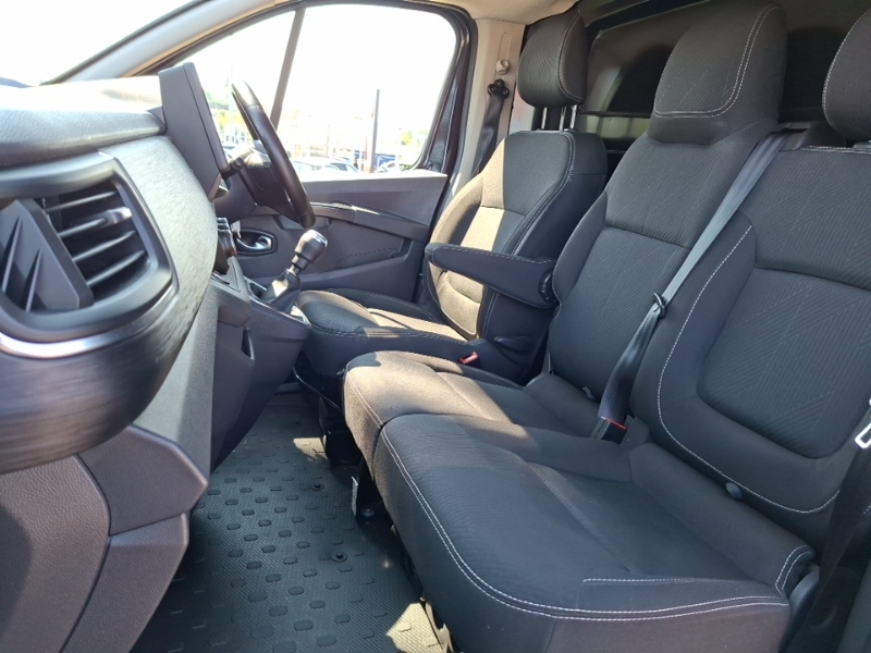 Renault Trafic Sl30 Blue Dci 130 Extra Van Black #5