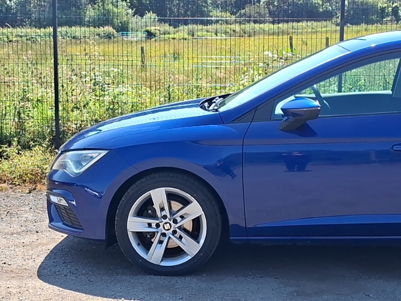 Seat Leon 1.5 Etsi Mhev Fr Estate Hybrid Dsg Euro Red #18
