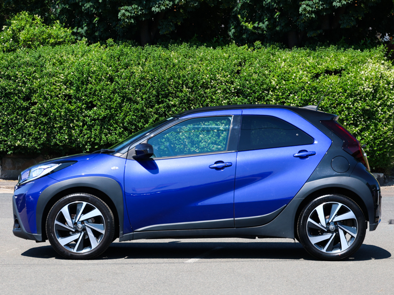 Toyota Aygo X 1.0 Vvt-i Exclusive Blue #5