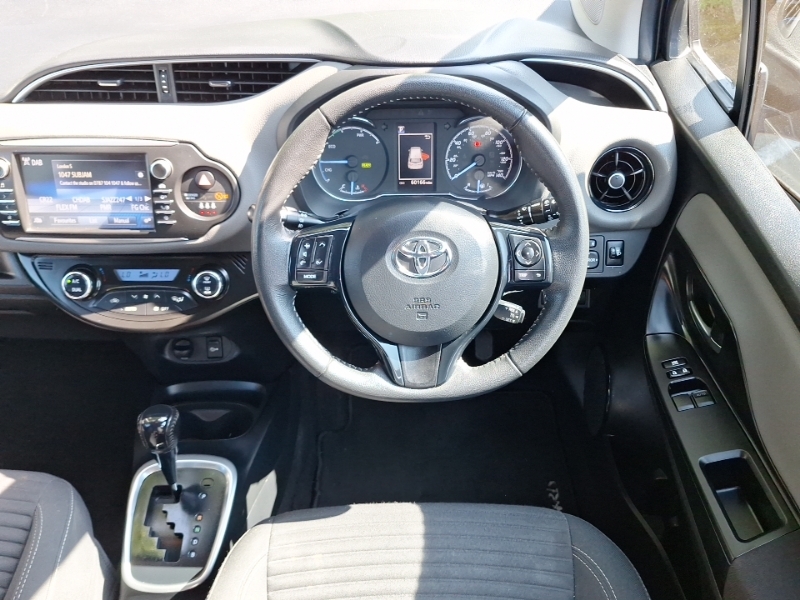 Toyota Yaris Yaris Icon Vvt-i Hev Cvt Grey #8