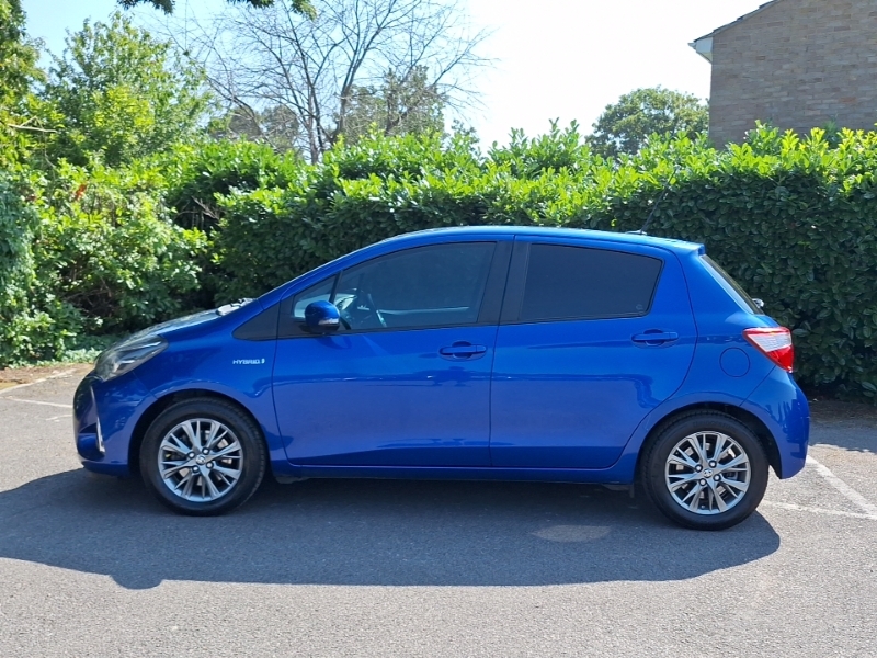 Toyota Yaris Yaris Icon Vvt-i Hev Cvt Grey #4