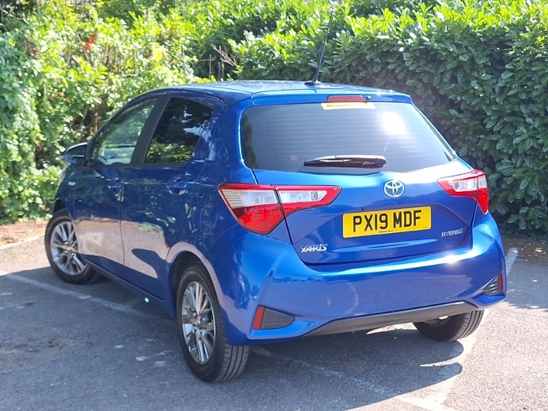 Toyota Yaris Yaris Icon Vvt-i Hev Cvt Grey #2